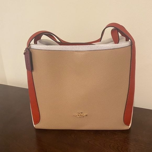 Coach beige leather shoulder bag - NEVER WORN - Picture 2 of 8